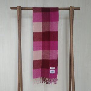 Opaque Clip Tokyo pure wool pink plaid scarf with fringe